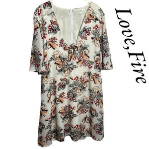 dress women L. Fit&flare,floral,bell sleeves,empire waist,bow,feminine ,vee